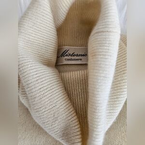 Italian Cashmere MISTERNIC Turtleneck. Size Med. Women